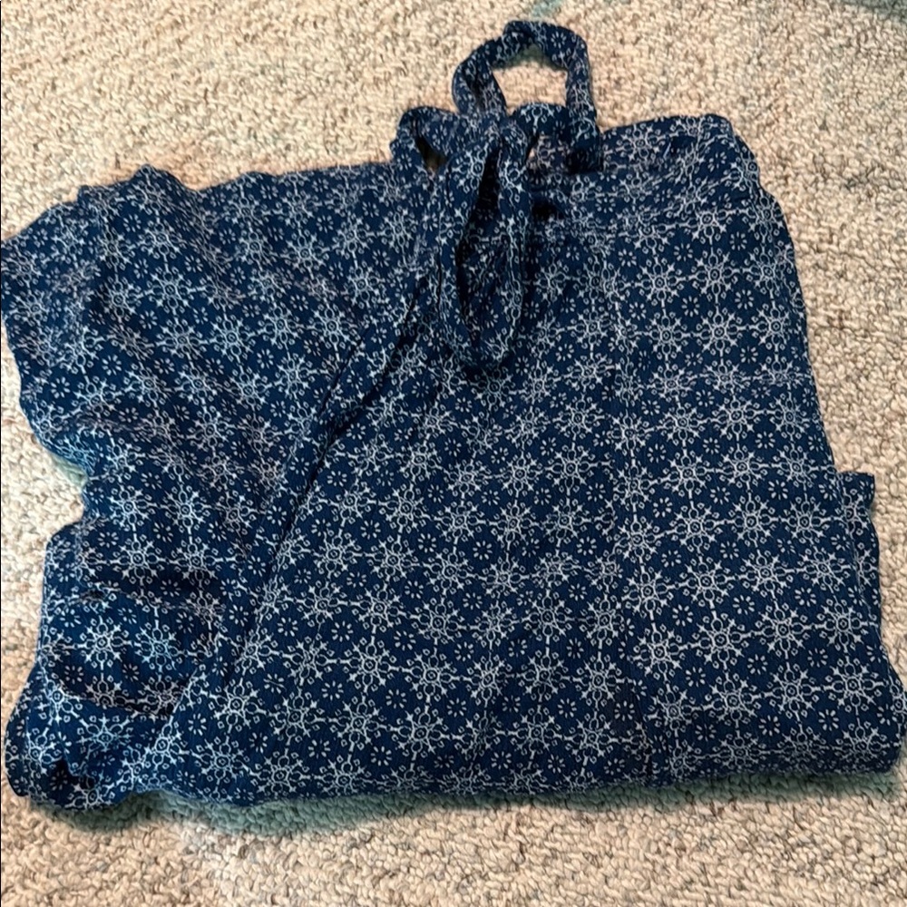 Chic Blue Patterned Wrap Pants - Picture 4 of 4